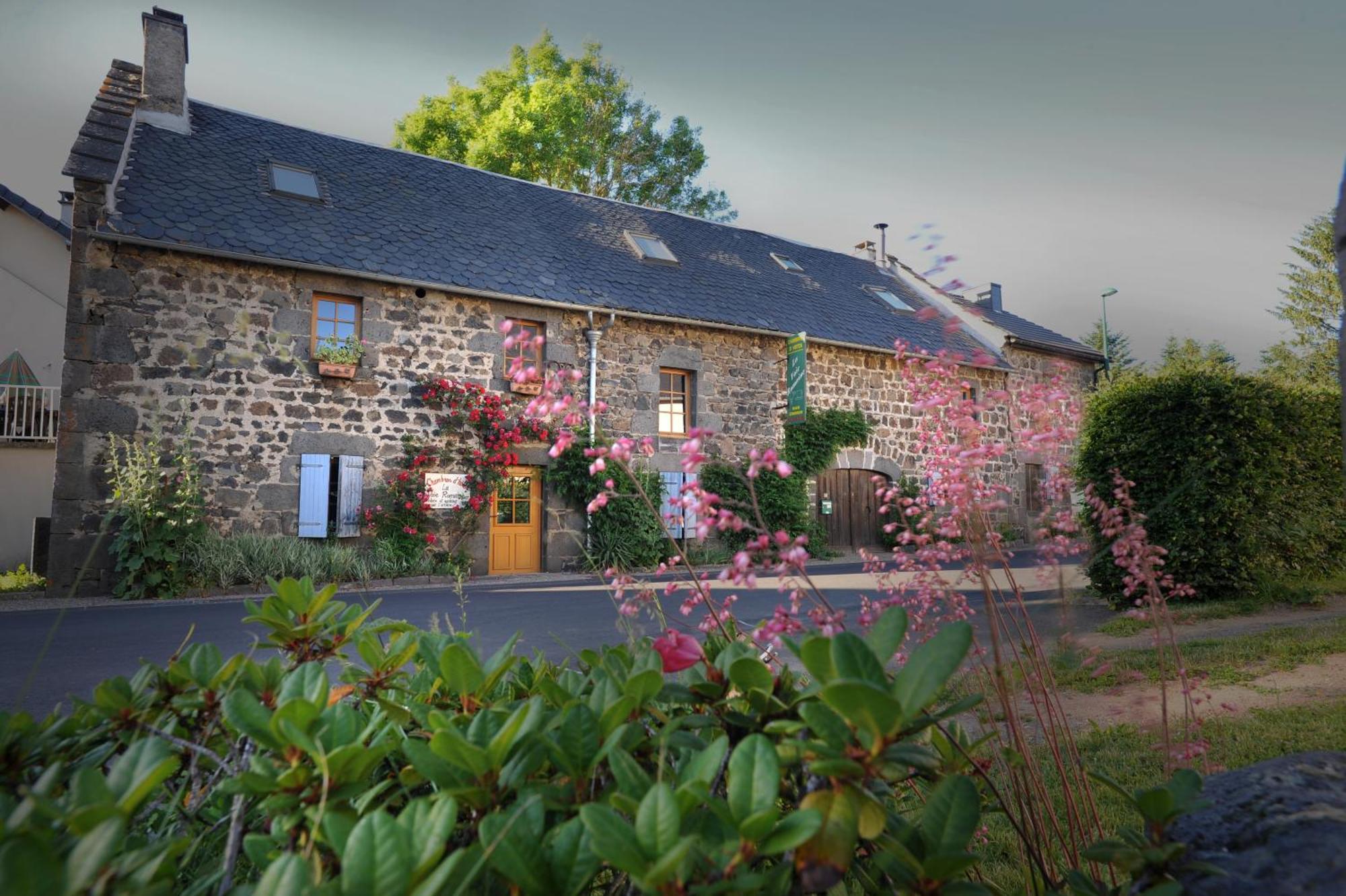 La Voie Romaine Holiday home Ceyssat